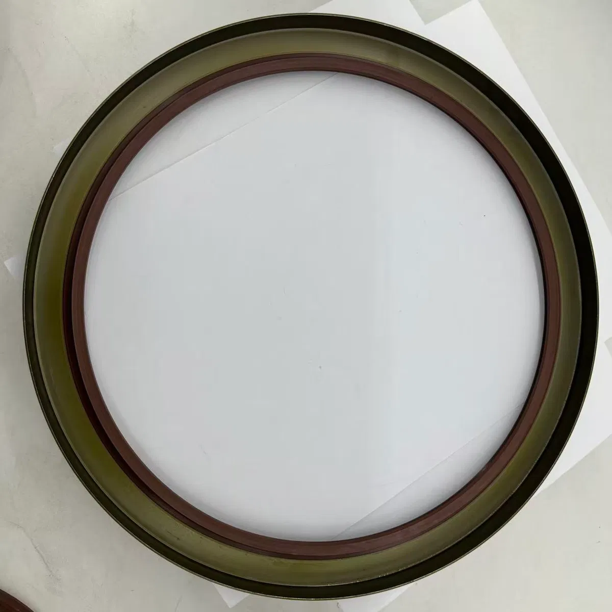 252x300x16mm Rear Wheel Hub Oil Seal — photo 2